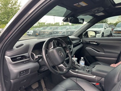 2023 Toyota Highlander XSE