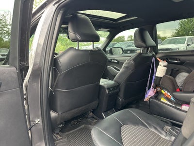 2023 Toyota Highlander XSE