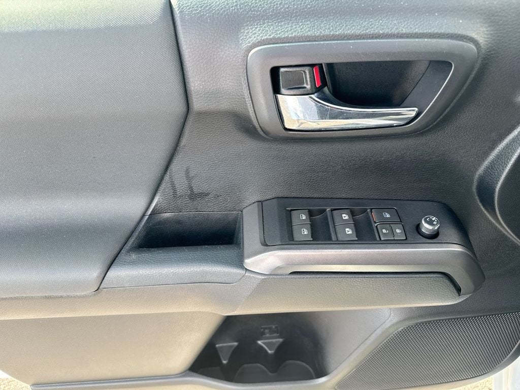 2017 Toyota Tacoma Base