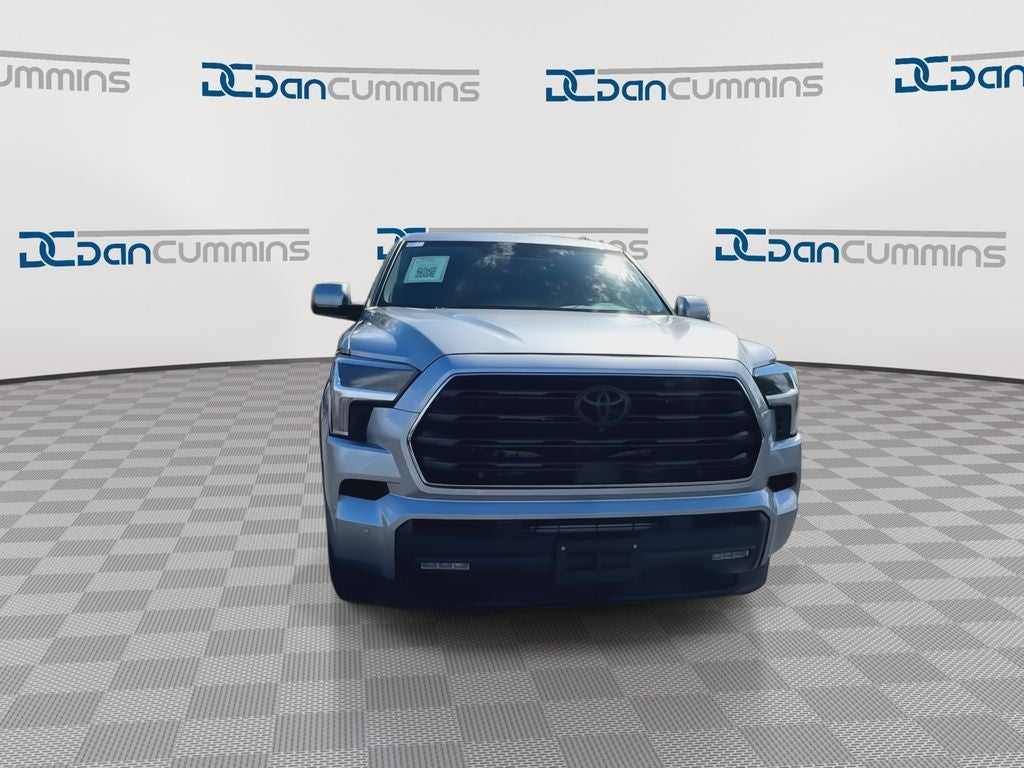 2024 Toyota Sequoia SR5