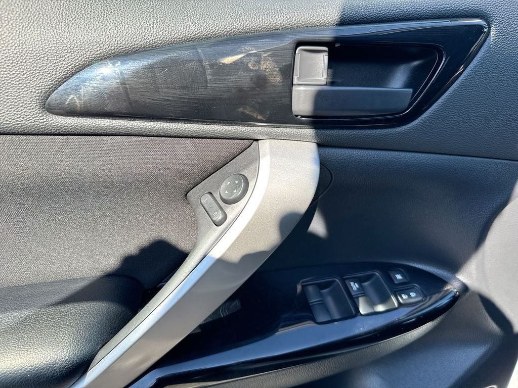 2024 Mitsubishi Eclipse Cross LE