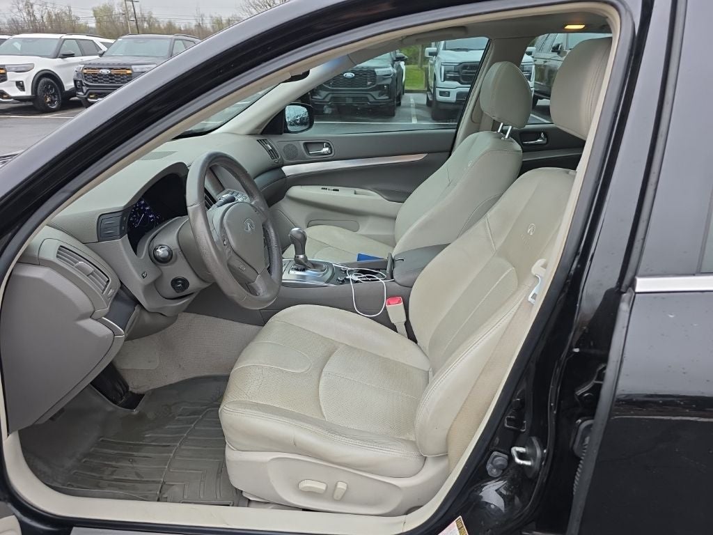 2013 INFINITI G37 Journey