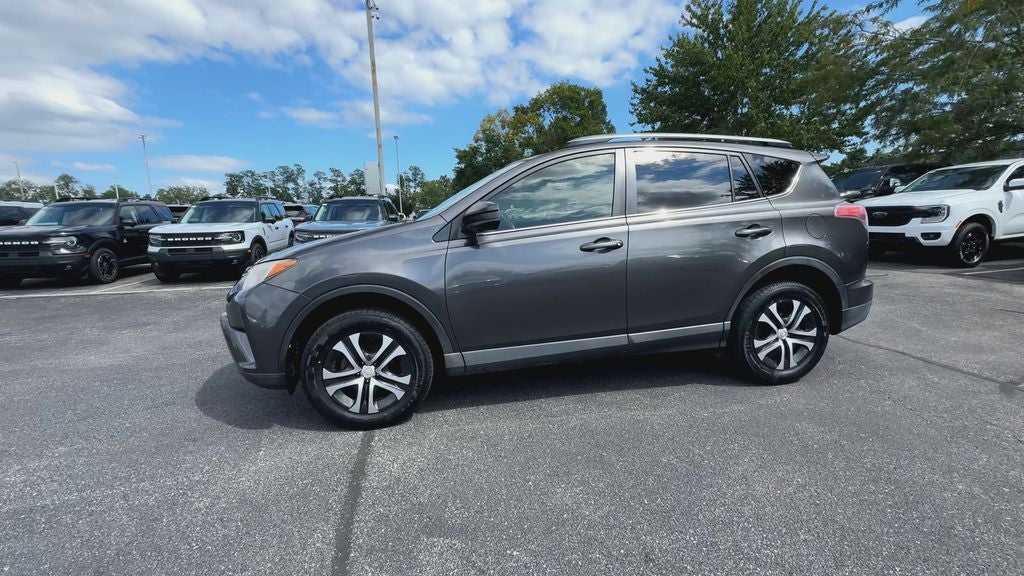 2017 Toyota RAV4 LE