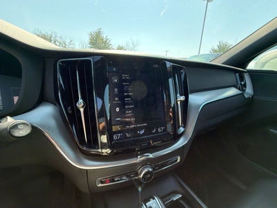 2019 Volvo XC60 T5 Momentum