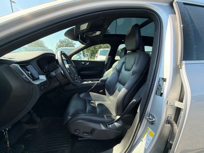 2019 Volvo XC60 T5 Momentum