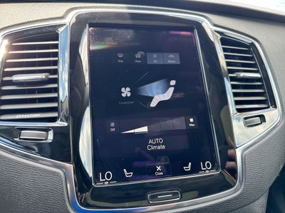 2016 Volvo XC90 T6 Momentum