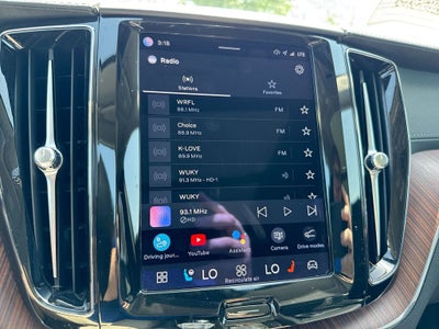 2023 Volvo XC60 B5 Ultimate Dark Theme