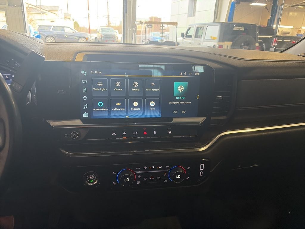 2024 Chevrolet Silverado 1500 LT