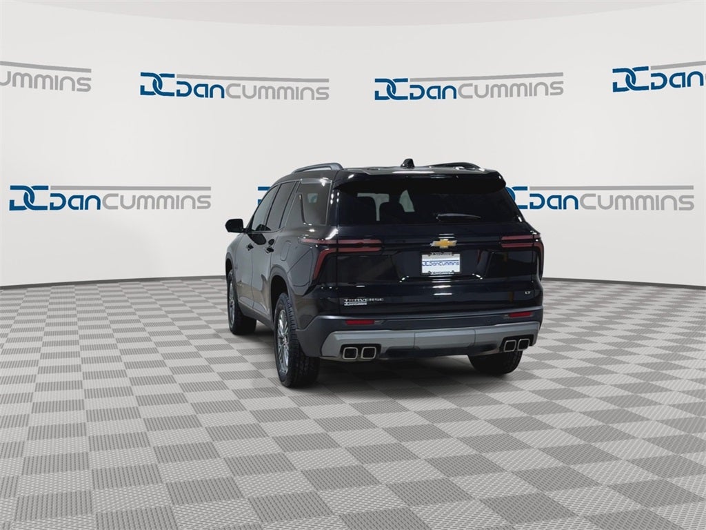 2024 Chevrolet Traverse LT