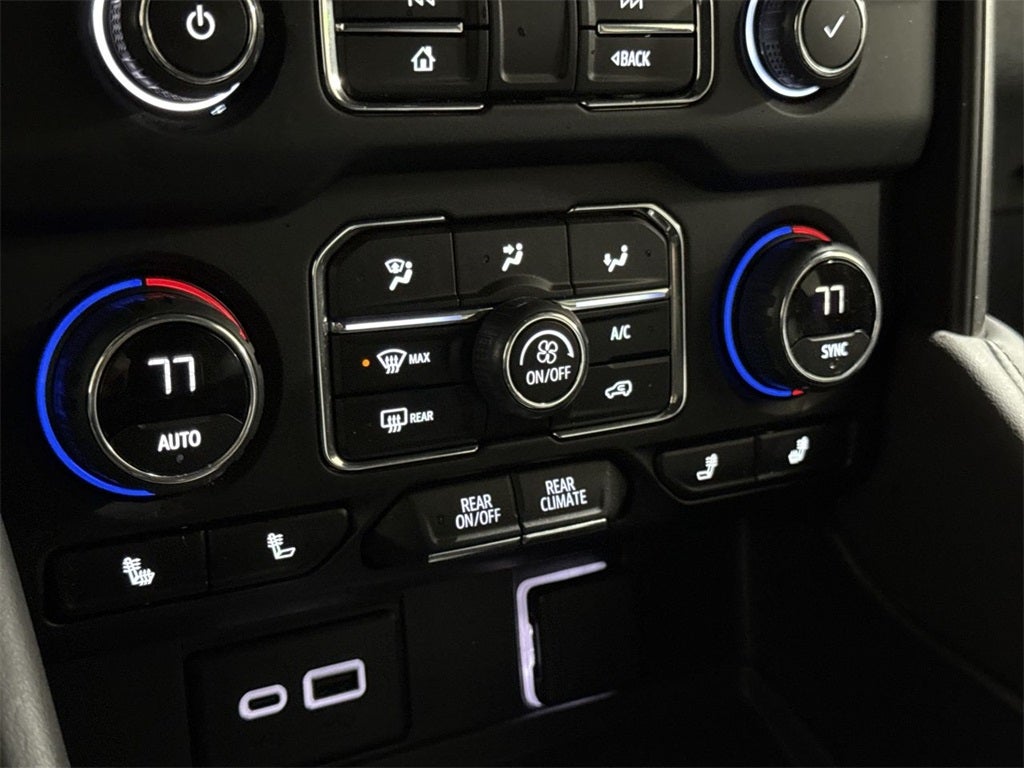 2024 Chevrolet Suburban LT