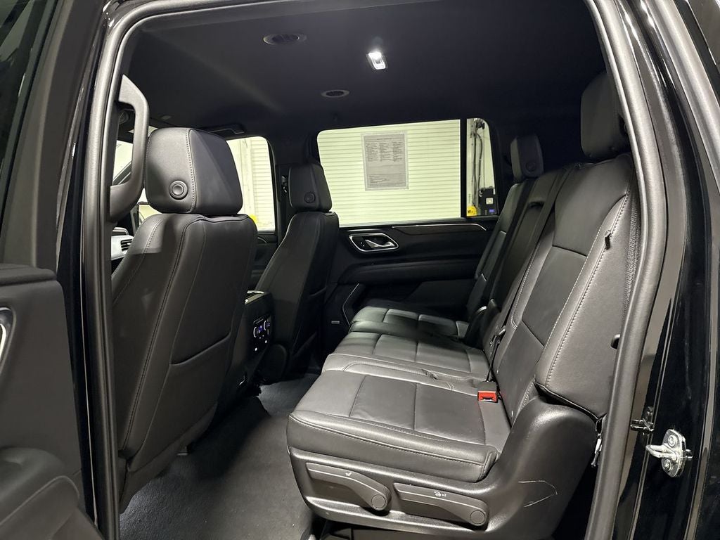 2024 Chevrolet Suburban LT