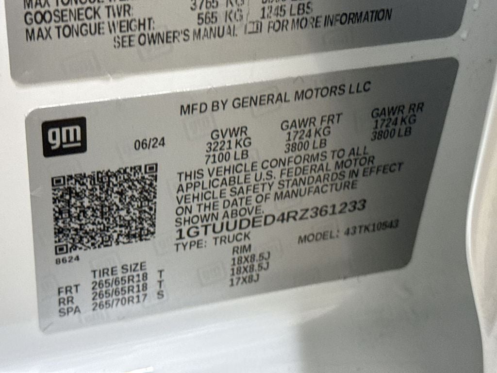 2024 GMC Sierra 1500 SLT