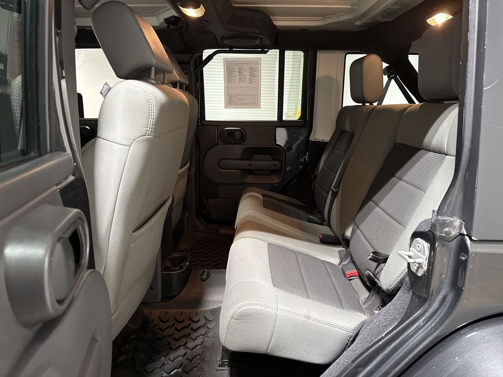 2010 Jeep Wrangler Unlimited Sahara