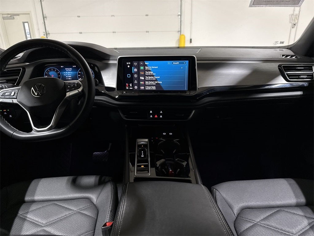 2024 Volkswagen Atlas Cross Sport 2.0T SE w/Technology