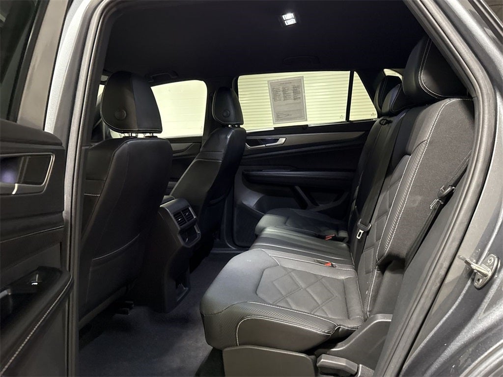 2024 Volkswagen Atlas Cross Sport 2.0T SE w/Technology