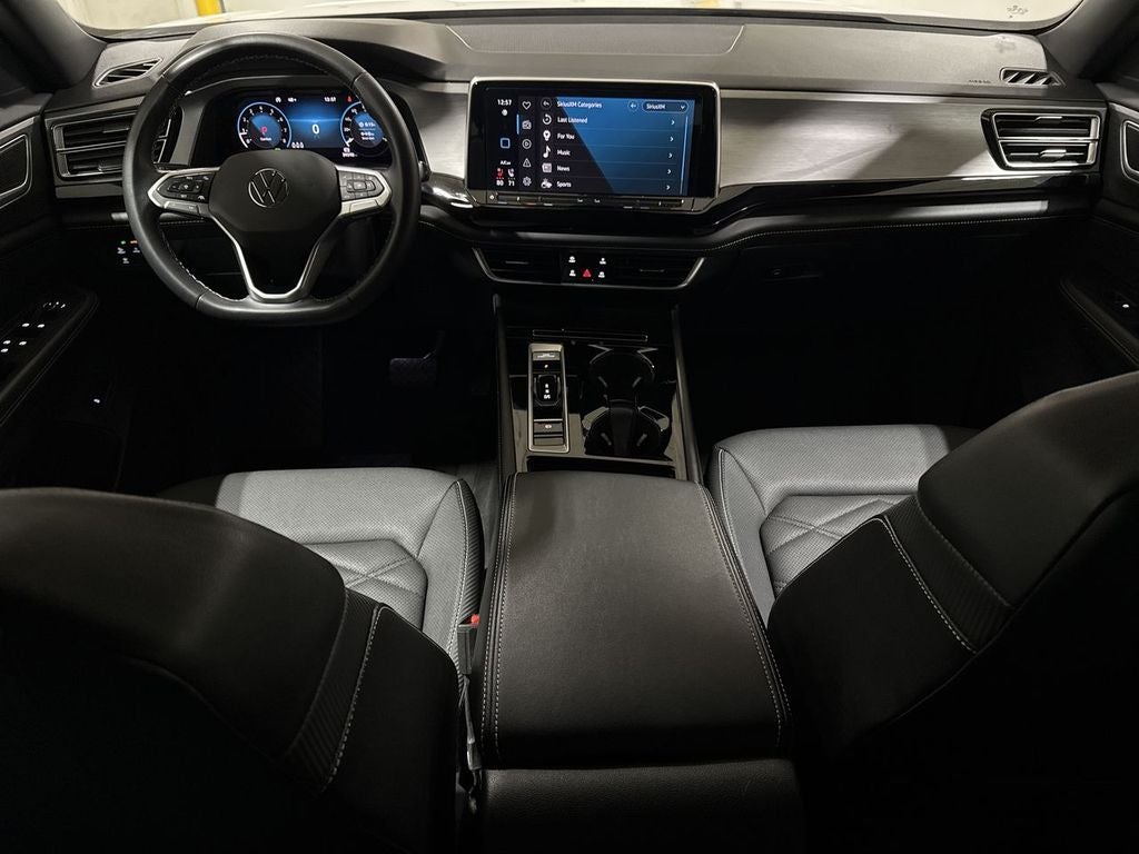 2024 Volkswagen Atlas Cross Sport 2.0T SE w/Technology