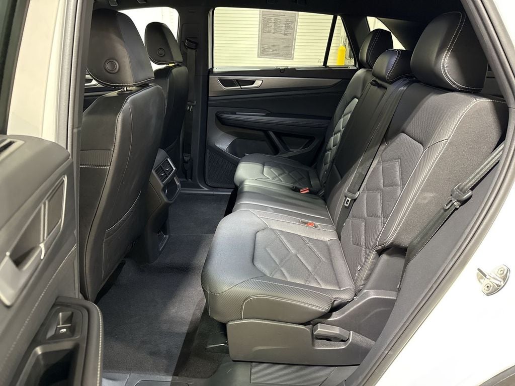 2024 Volkswagen Atlas Cross Sport 2.0T SE w/Technology