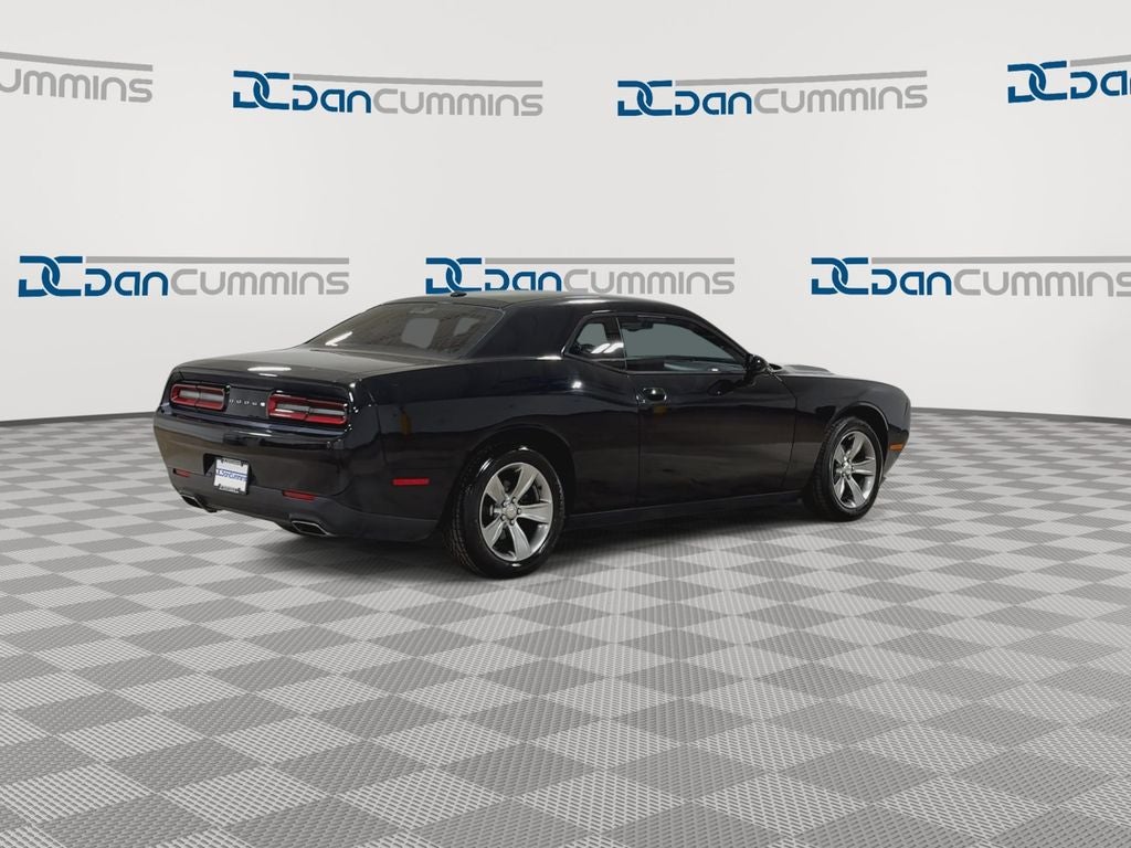 2016 Dodge Challenger SXT