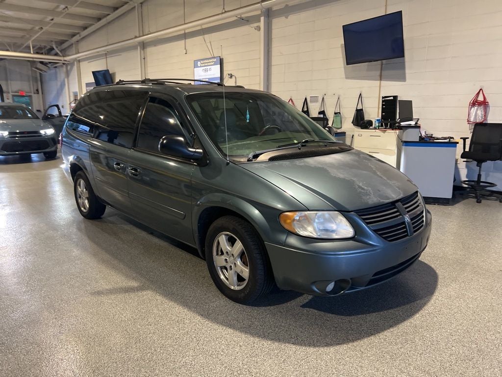 2005 Dodge Grand Caravan SXT