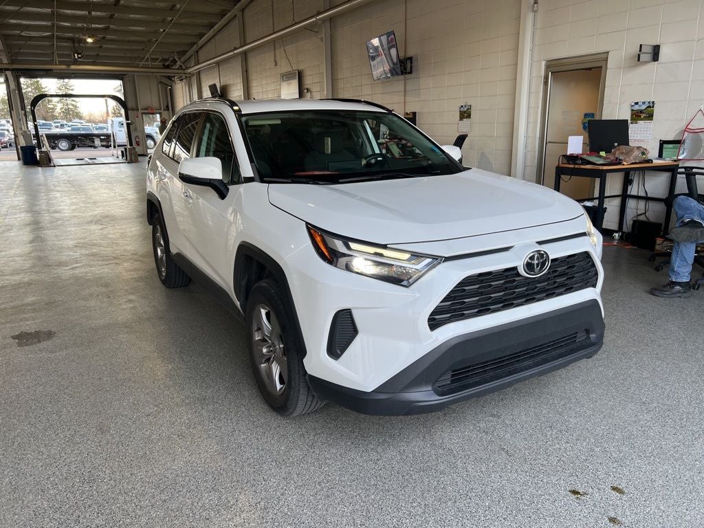 2022 Toyota RAV4 XLE