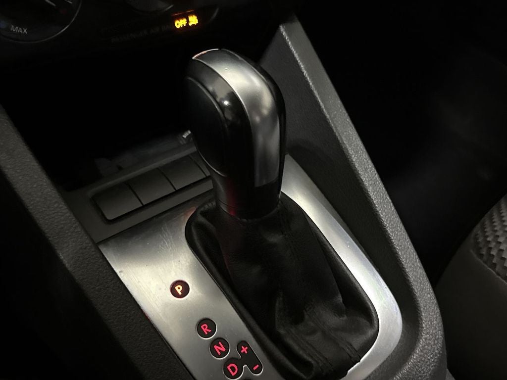 2012 Volkswagen Jetta 2.0L Base