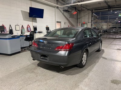 2010 Toyota Avalon XL