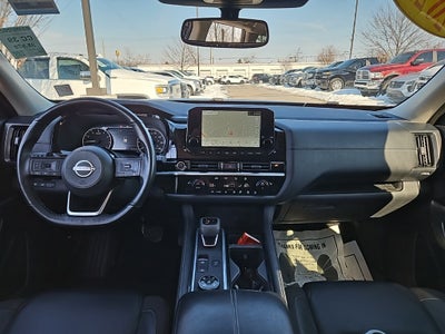 2022 Nissan Pathfinder SL