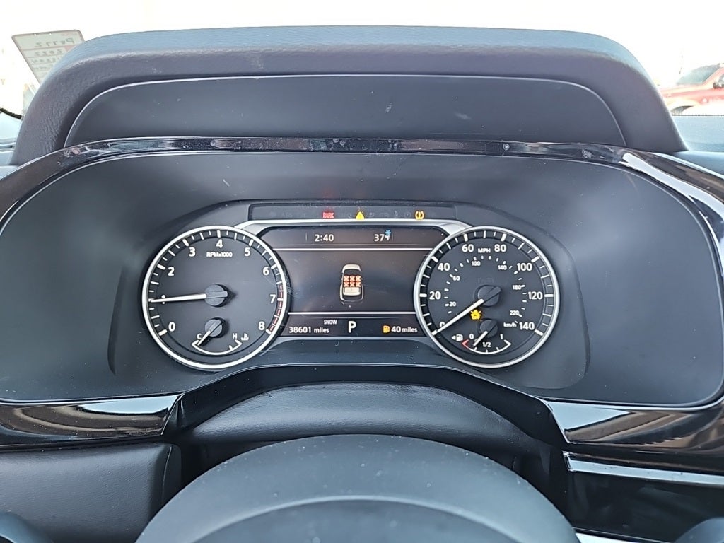 2022 Nissan Pathfinder SL