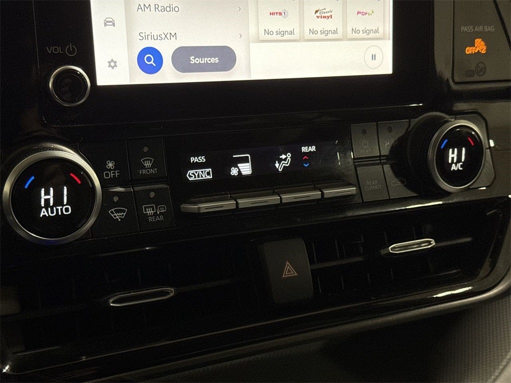 2023 Toyota Highlander Hybrid LE