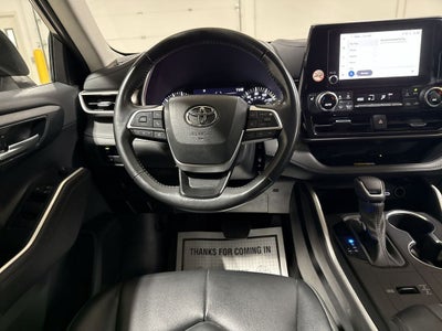 2024 Toyota Highlander LE