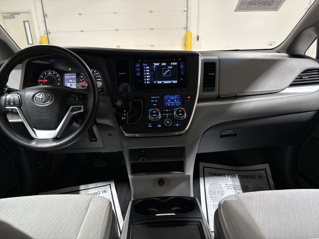 2016 Toyota Sienna L