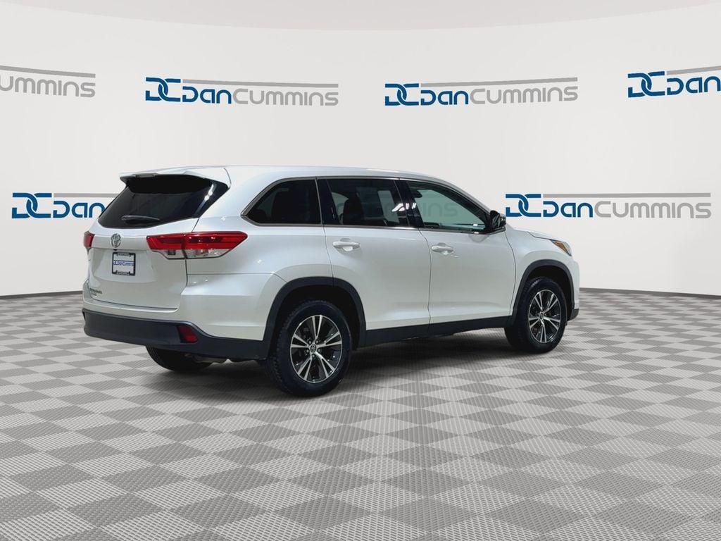 2019 Toyota Highlander LE