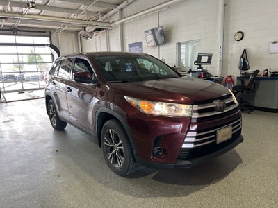 2019 Toyota Highlander LE