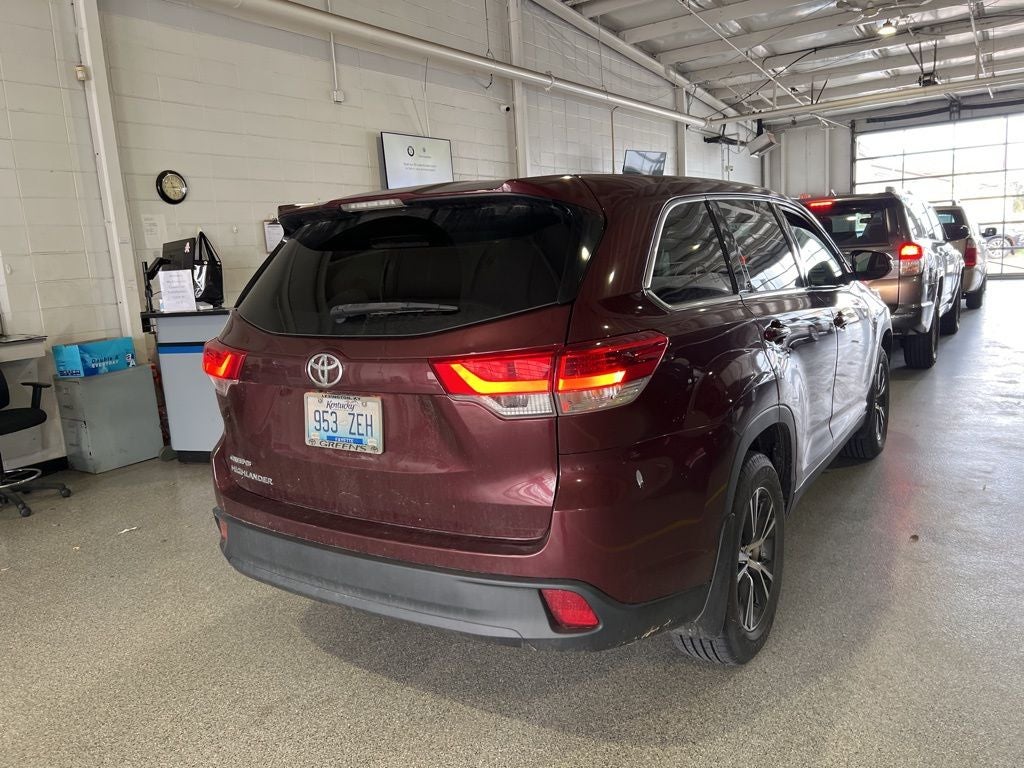 2019 Toyota Highlander LE