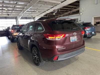 2019 Toyota Highlander LE