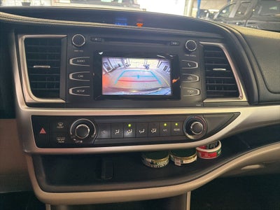 2015 Toyota Highlander LE