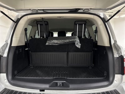 2024 Nissan Armada SV