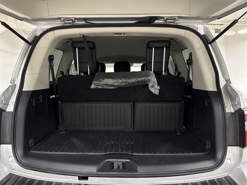 2024 Nissan Armada SV