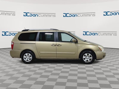 2010 Kia Sedona LX