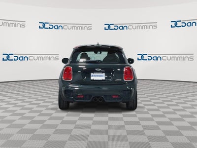 2016 MINI John Cooper Works Base