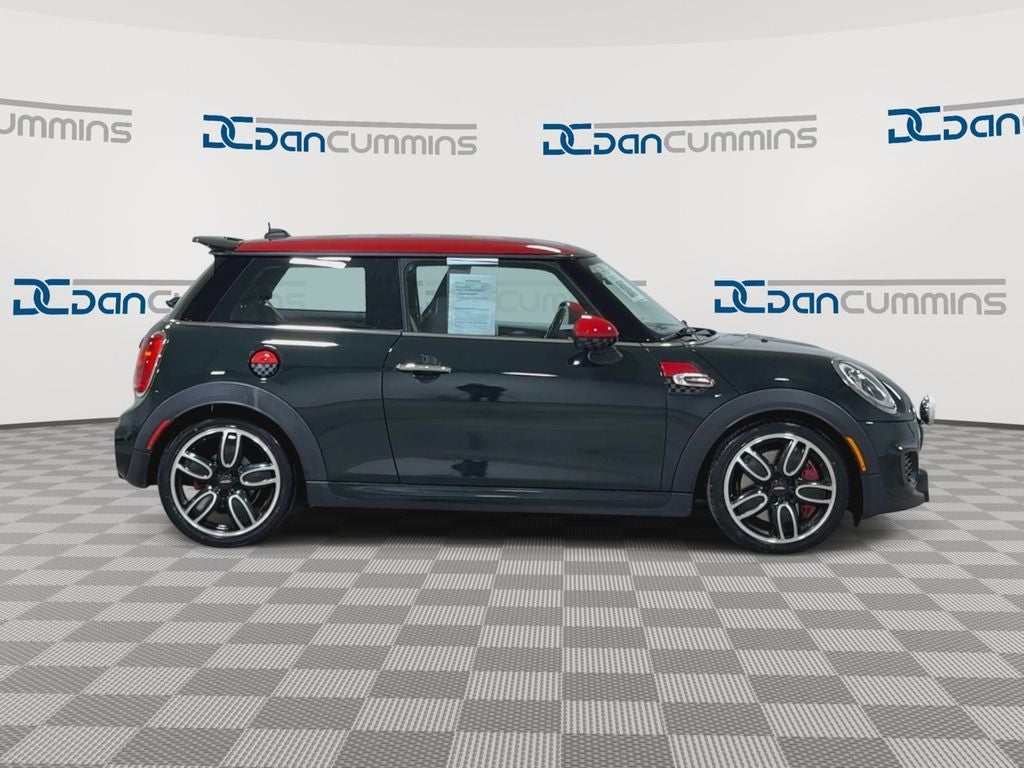 2016 MINI John Cooper Works Base