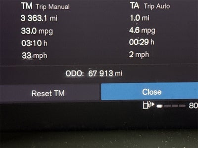 2024 Volvo XC40 B5 Plus Bright Theme