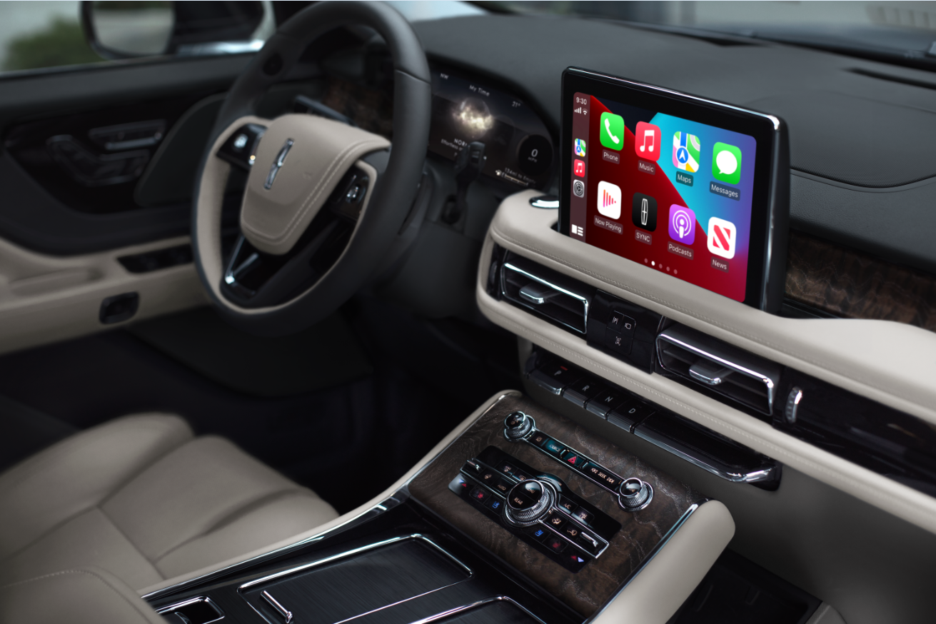 The interior of a Lincoln Aviator® SUV is shown with emphasis on the center touchscreen | Dan Cummins Lincoln in Nicholasville KY