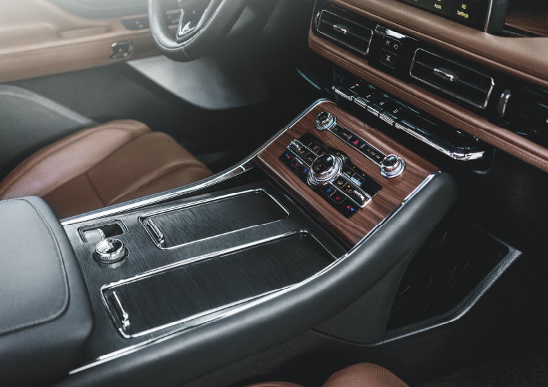 The front center console of a 2024 Lincoln Aviator® SUV is shown | Dan Cummins Lincoln in Nicholasville KY