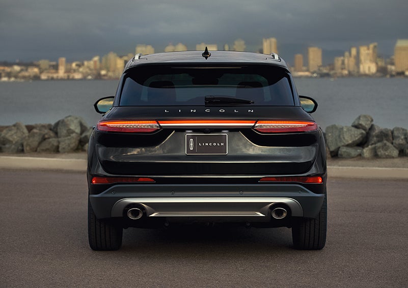 The rear lighting of the 2024 Lincoln Corsair® SUV spans the entire width of the vehicle. | Dan Cummins Lincoln in Nicholasville KY