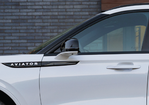 The driver’s door of a white 2025 Lincoln Aviator® SUV is showcased. | Dan Cummins Lincoln in Nicholasville KY