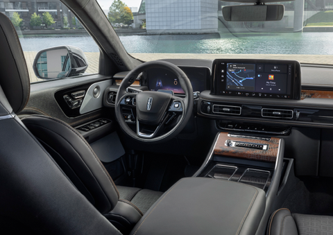 The interior of the 2025 Lincoln Aviator® SUV is shown parked with a view of a harbor through the windshield. | Dan Cummins Lincoln in Nicholasville KY