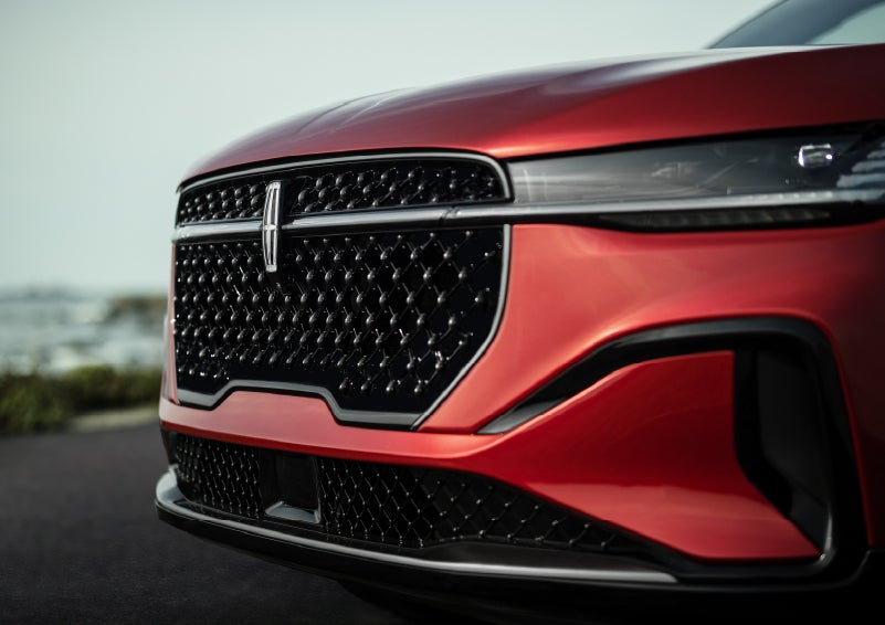 The sleek grille of a 2026 Lincoln Nautilus® SUV with the available Jet Appearance Package makes a bold statement. | Dan Cummins Lincoln in Nicholasville KY