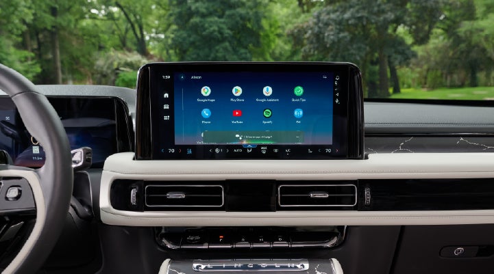The center touchscreen inside a 2027 Lincoln Aviator® Black Label™ SUV | Dan Cummins Lincoln in Nicholasville KY